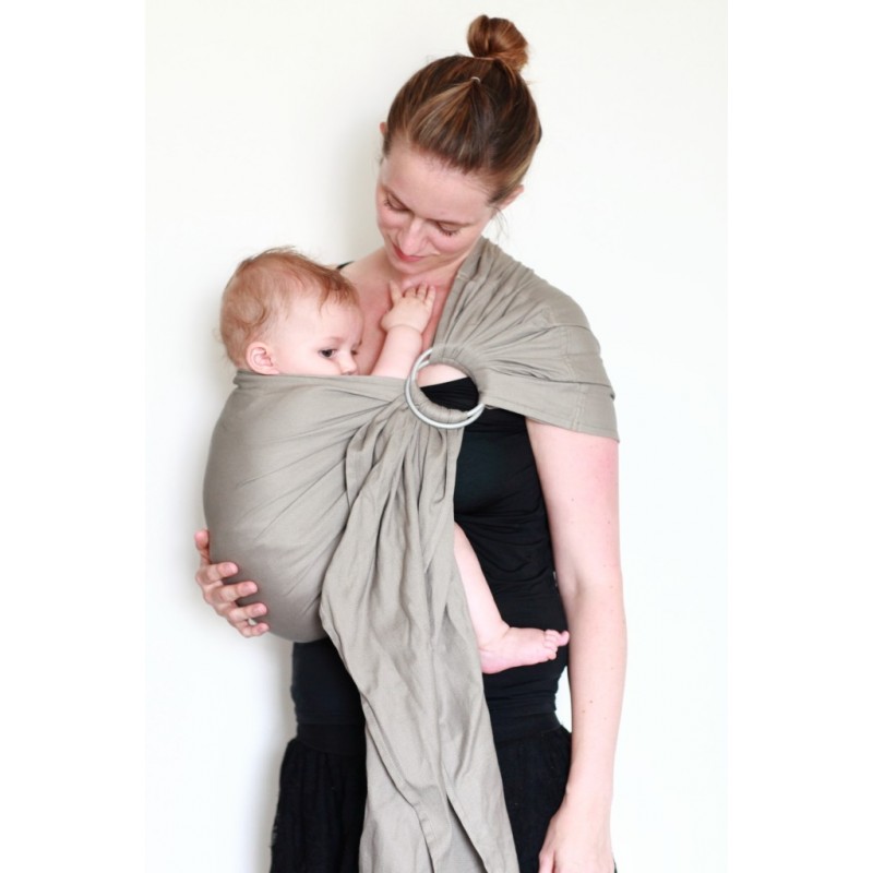 Ringling The Small Baby Wrap Without A Knot Simple And Quick Carrier